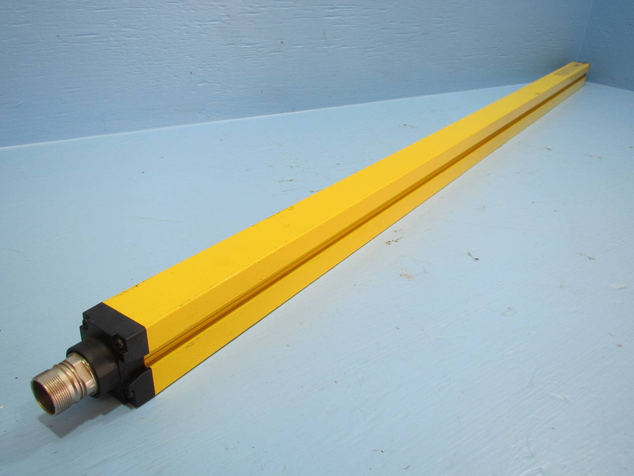 Allen Bradley GuardMaster 442L-RA41230DBCD_A Light Curtain 1200 mm  442LRA41230 (NP1760-22)