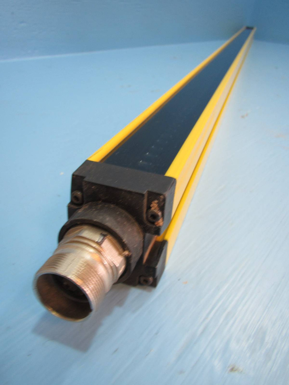 Allen Bradley GuardMaster 442L-TA41230DACD Light Curtain 1200 mm  442LTA41230 01 (NP1765-11)