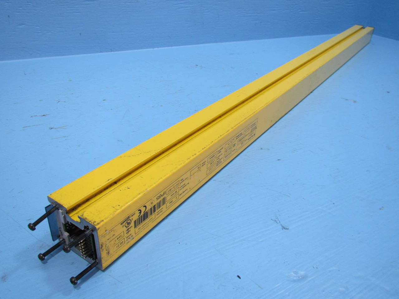 Allen Bradley GuardMaster 442L-RA40930CBCD Safety Light Curtain 900mm RA40930CBC (NP1766-1)