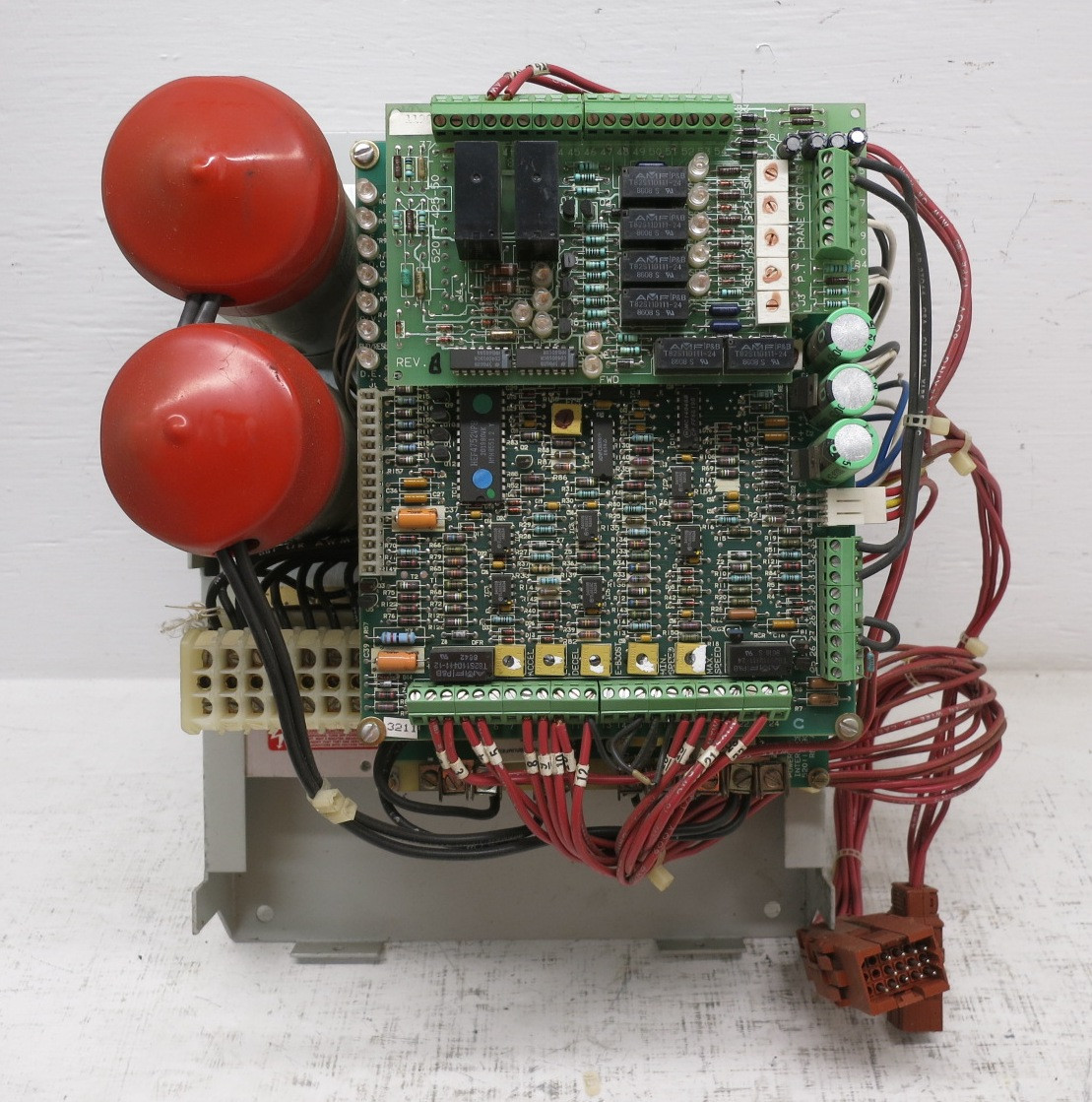 Square D OmegaPak 8804PT00FC4 5 HP AC VS Drive 460V 8804-PT00FC4 VFD 7.6A 3PH (EBI4556-8)