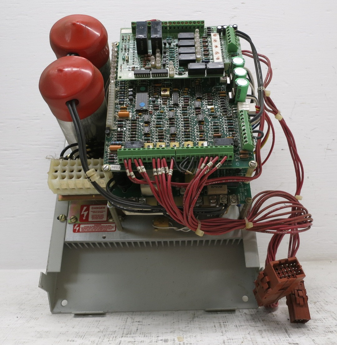 Square D OmegaPak 8804PT00FC4 5 HP AC VS Drive 460V 8804-PT00FC4 VFD 7.6A 3PH (EBI4556-8)