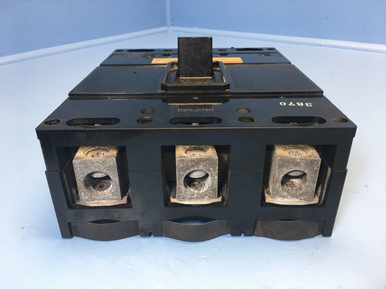 Gould I-T-E JD3B250 250A Circuit Breaker 240V Type ET 3P JD JD3-B250 ITE 250 Amp (EM2209-1)