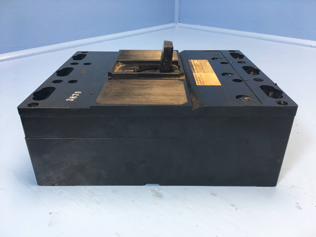 Gould I-T-E JD3B250 250A Circuit Breaker 240V Type ET 3P JD JD3-B250 ITE 250 Amp (EM2209-1)