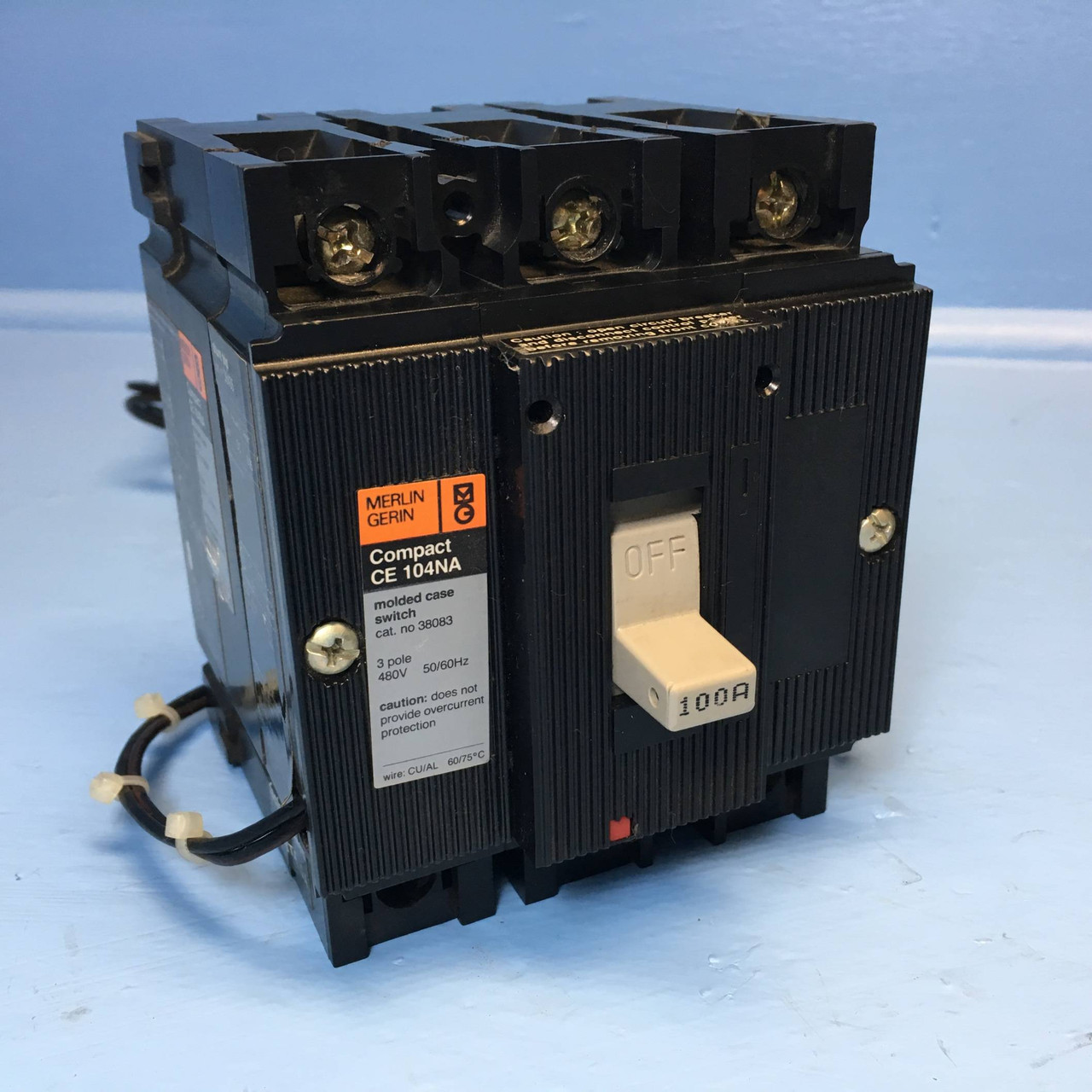 Merlin Gerin CE 104NA 38083 100A Molded Case Switch Shunt & Aux CE104NA 100 Amp (EM2259-6)