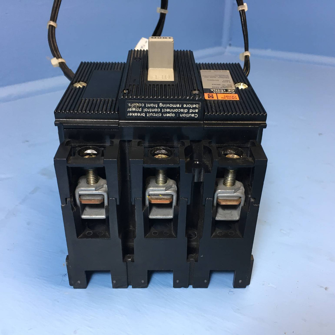 Merlin Gerin CE 104NA 38083 100A Molded Case Switch Shunt & Aux CE104NA 100 Amp (EM2259-6)