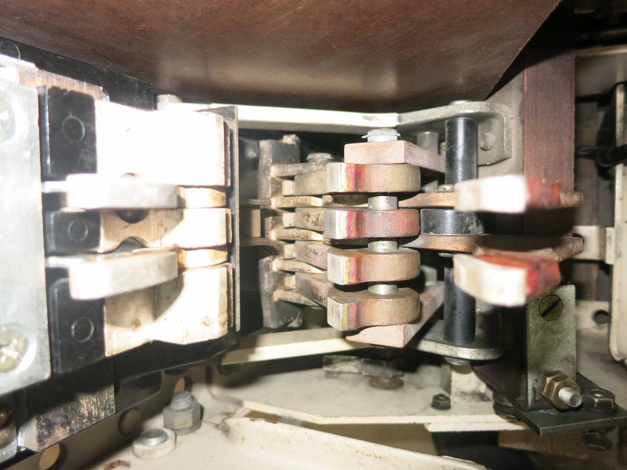 GE AK-2A-50-1 1600A EO Air Circuit Breaker 1600 Amp General Electric (PM2732-3)