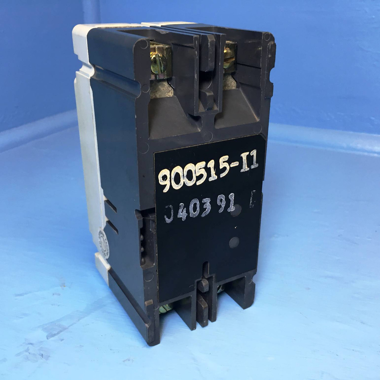 Challenger CF2070L 70A Circuit Breaker 600V 2 Pole CF2070 Cutler Hammer 70 Amp (EM2282-1)