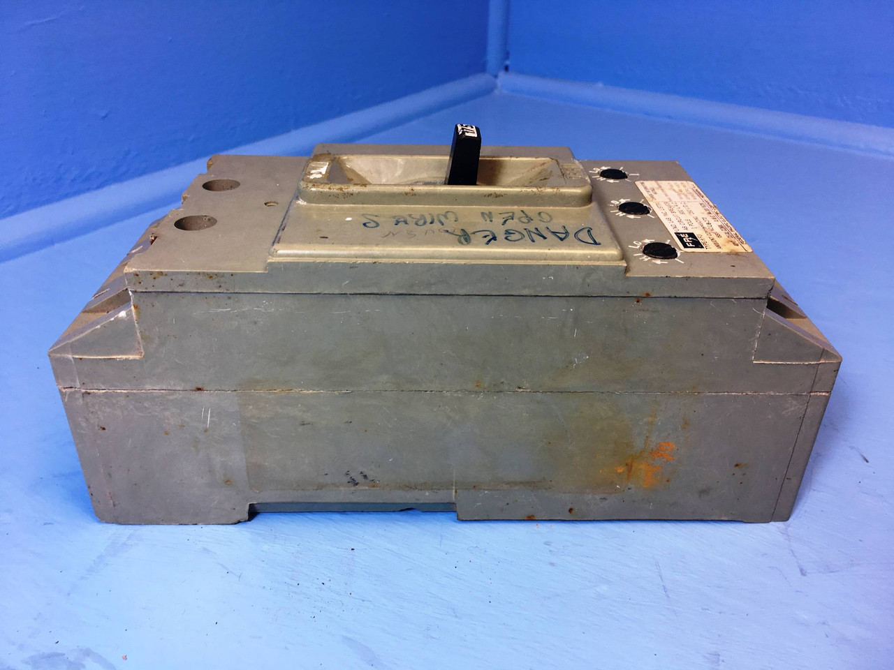 FPE HFJ631175 175A AB Circuit Breaker Type HFJ 600V 3P Federal Pacific 175 Amp (EM2279-1)