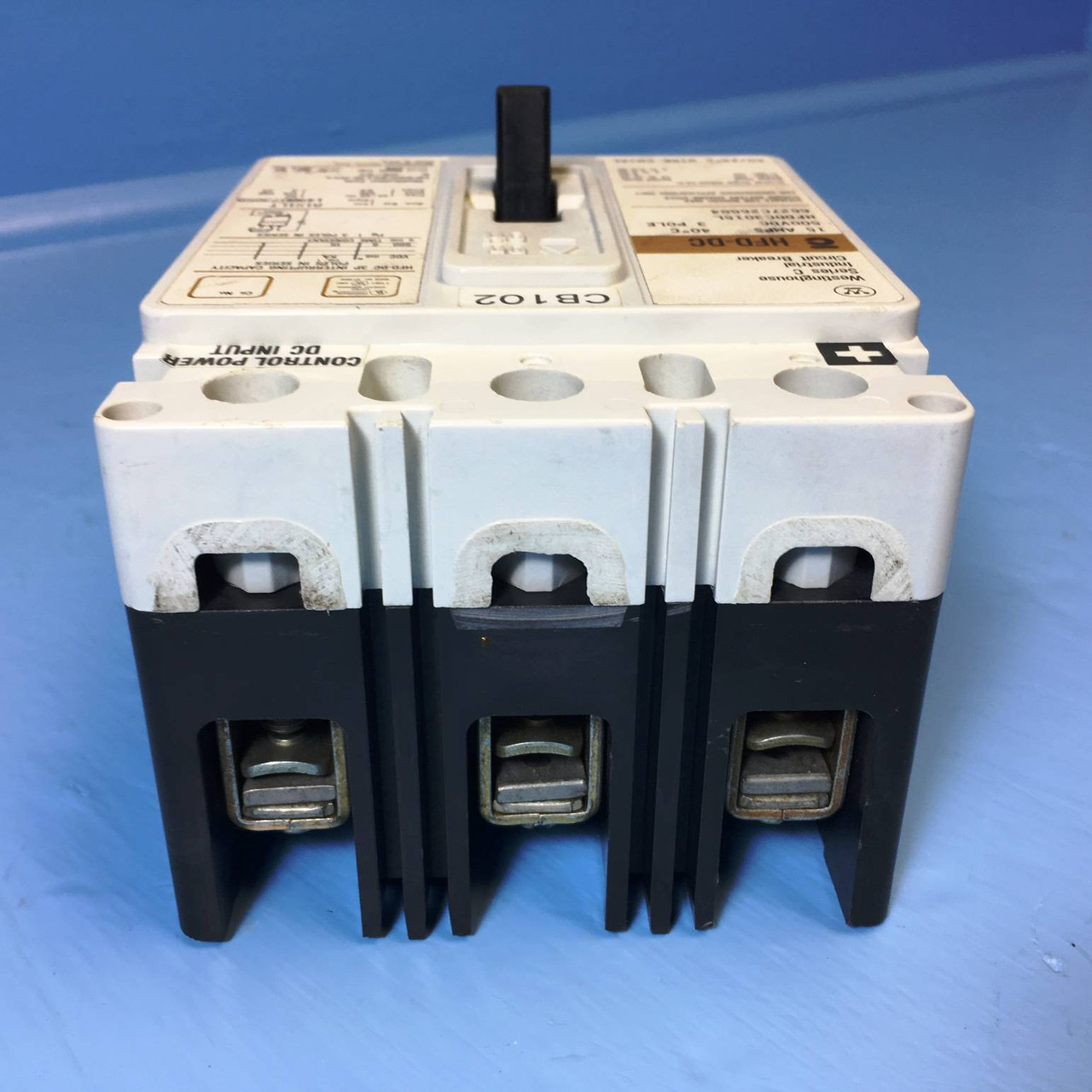 Westinghouse HFDDC3015L 15A DC Circuit Breaker w Aux 3P CH Cutler Hammer 100 Amp (EM2359-1)