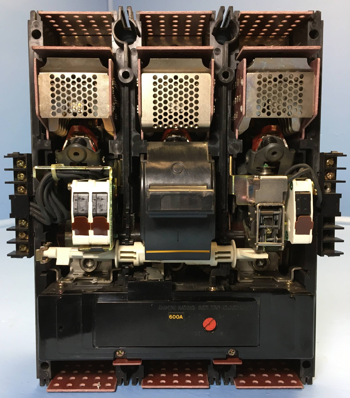 Mitsubishi NF-SL3600 600A Circuit Breaker w/ Aux & Shunt NF-SL NFSL3600 600 Amp (EM2370-1)