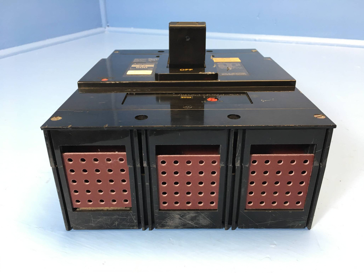 Mitsubishi NF-SL3600 600A Circuit Breaker w/ Aux & Shunt NF-SL NFSL3600 600 Amp (EM2370-1)