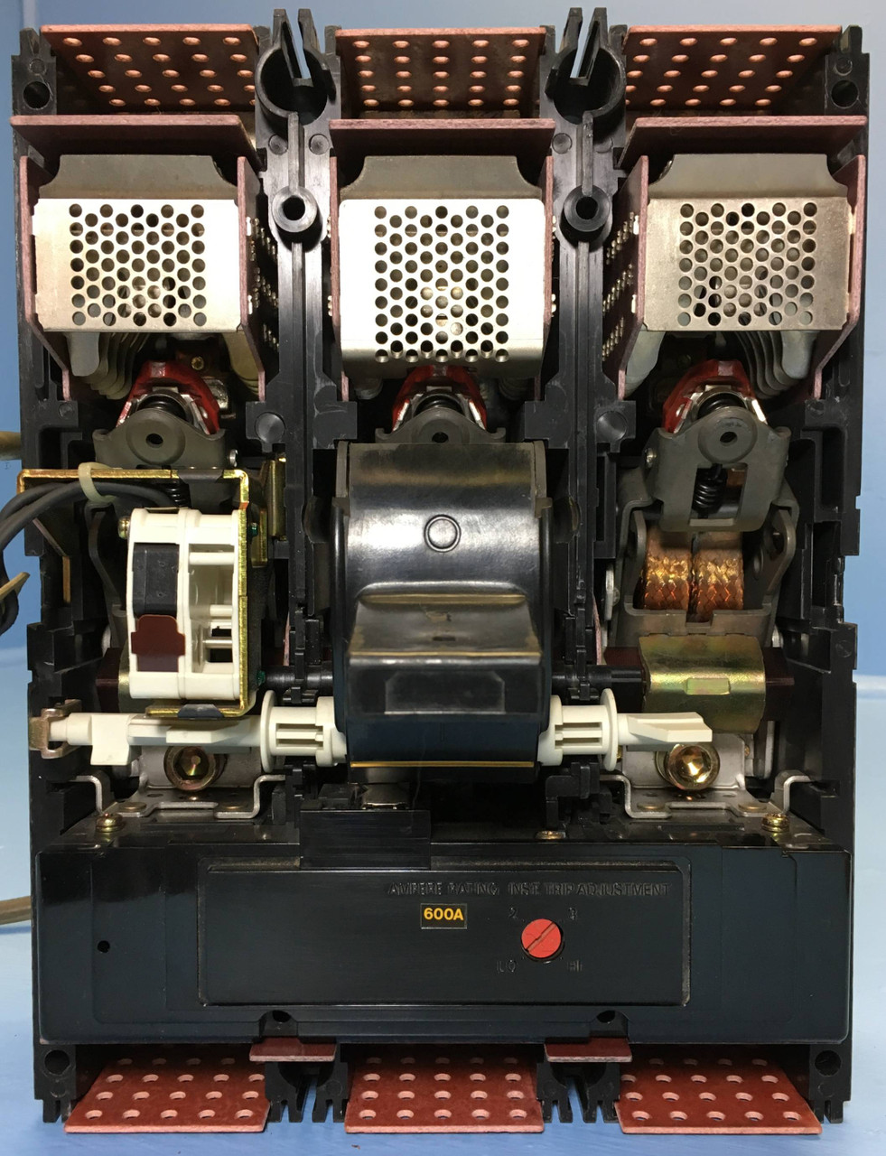 Mitsubishi NF-SL3600 600A Circuit Breaker w/ Aux 600V 3P NF-SL NFSL3600 600 Amp (EM2369-1)