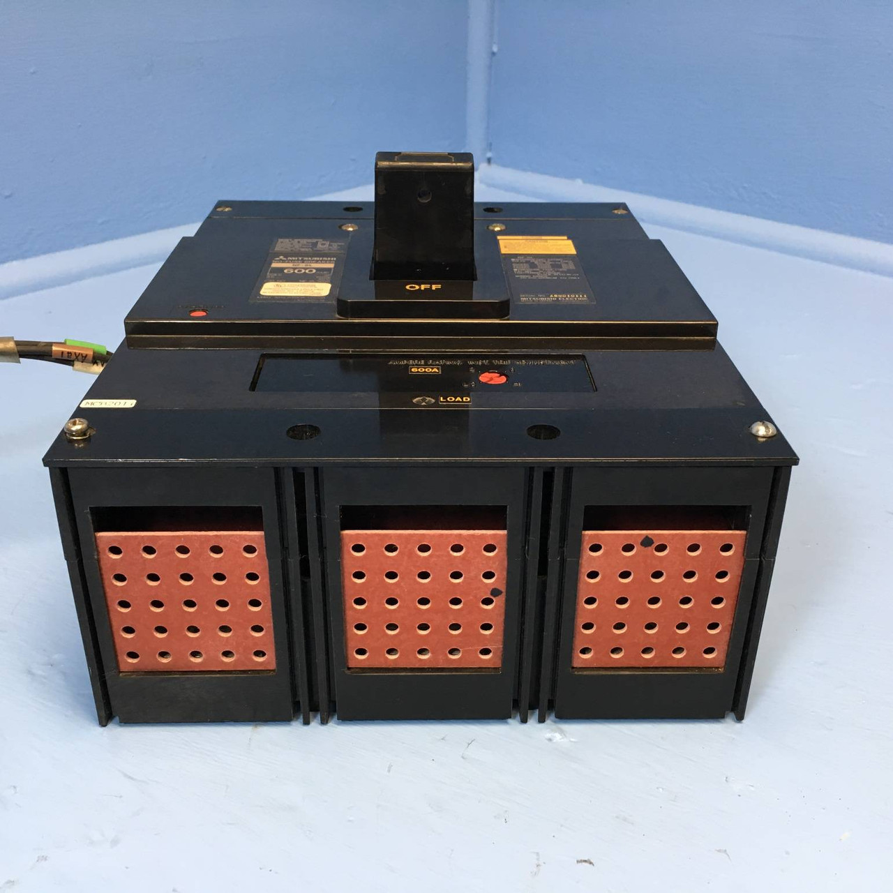 Mitsubishi NF-SL3600 600A Circuit Breaker w/ Aux 600V 3P NF-SL NFSL3600 600 Amp (EM2369-1)