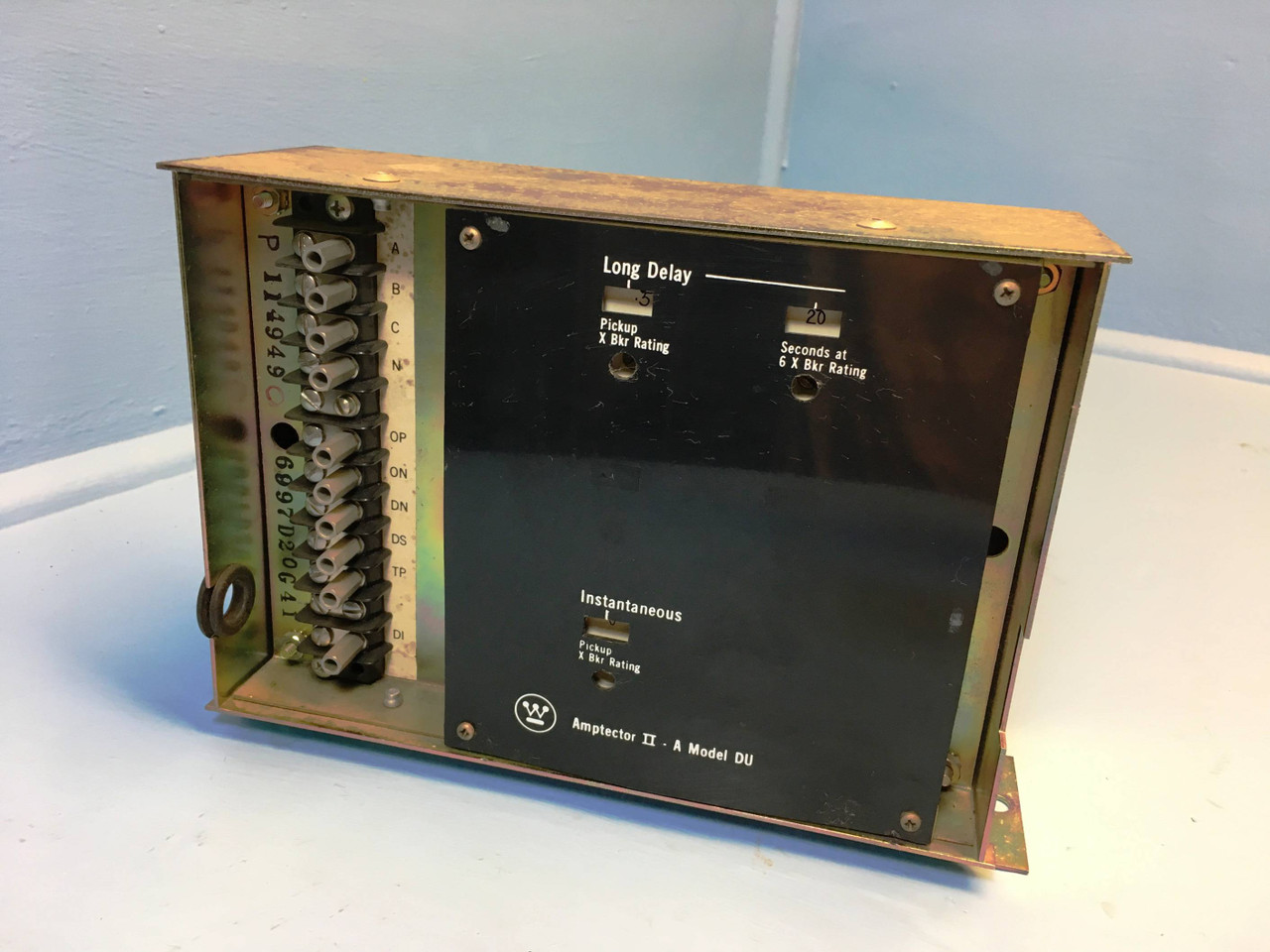 Westinghouse 6997D20G41 2000A Amptector II - A Model DU Trip Unit P114949 LI (EM2459-1)