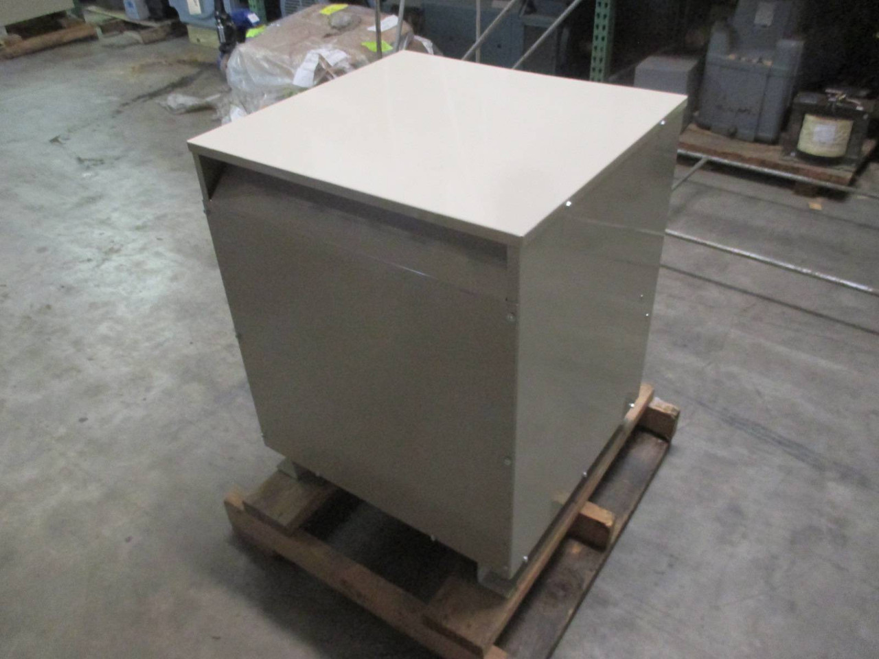2nd Image of DW0517