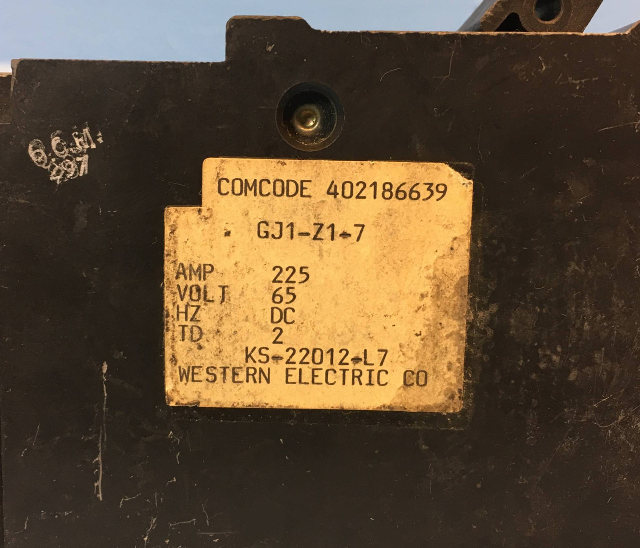 3rd Image of EM2507