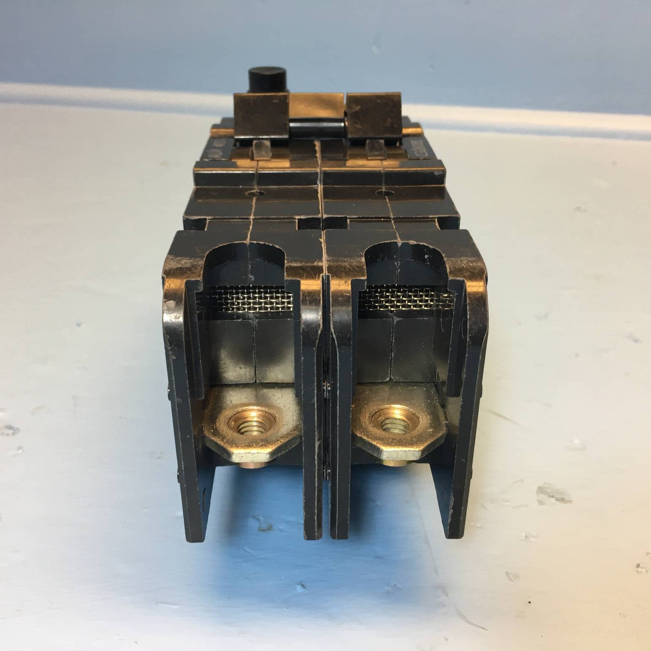 Eaton Heinemann GJ1P-Z4-4 400A Circuit Breaker 1 Pole 65 Volts GJ1P-B97 400 Amp (EM2514-8)