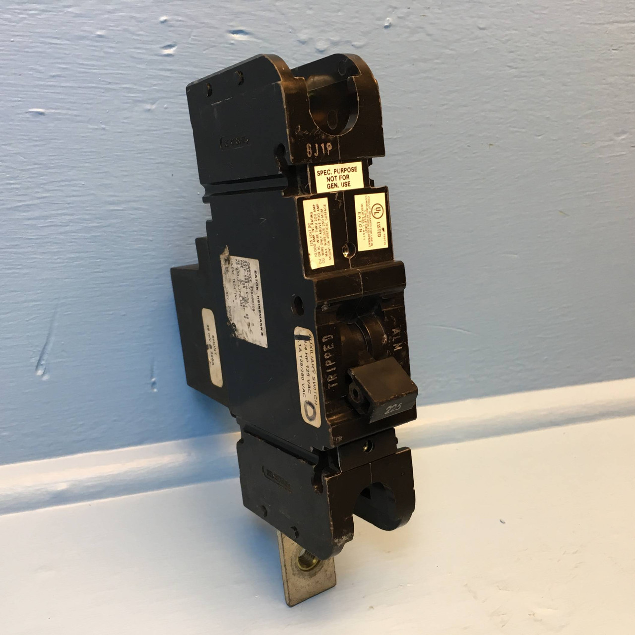 Eaton Heinemann GJ1P-Z95-7 225A Circuit Breaker 1P 65 V GJ1P-H99-M-E-DU 225 Amp (EM2518-24)