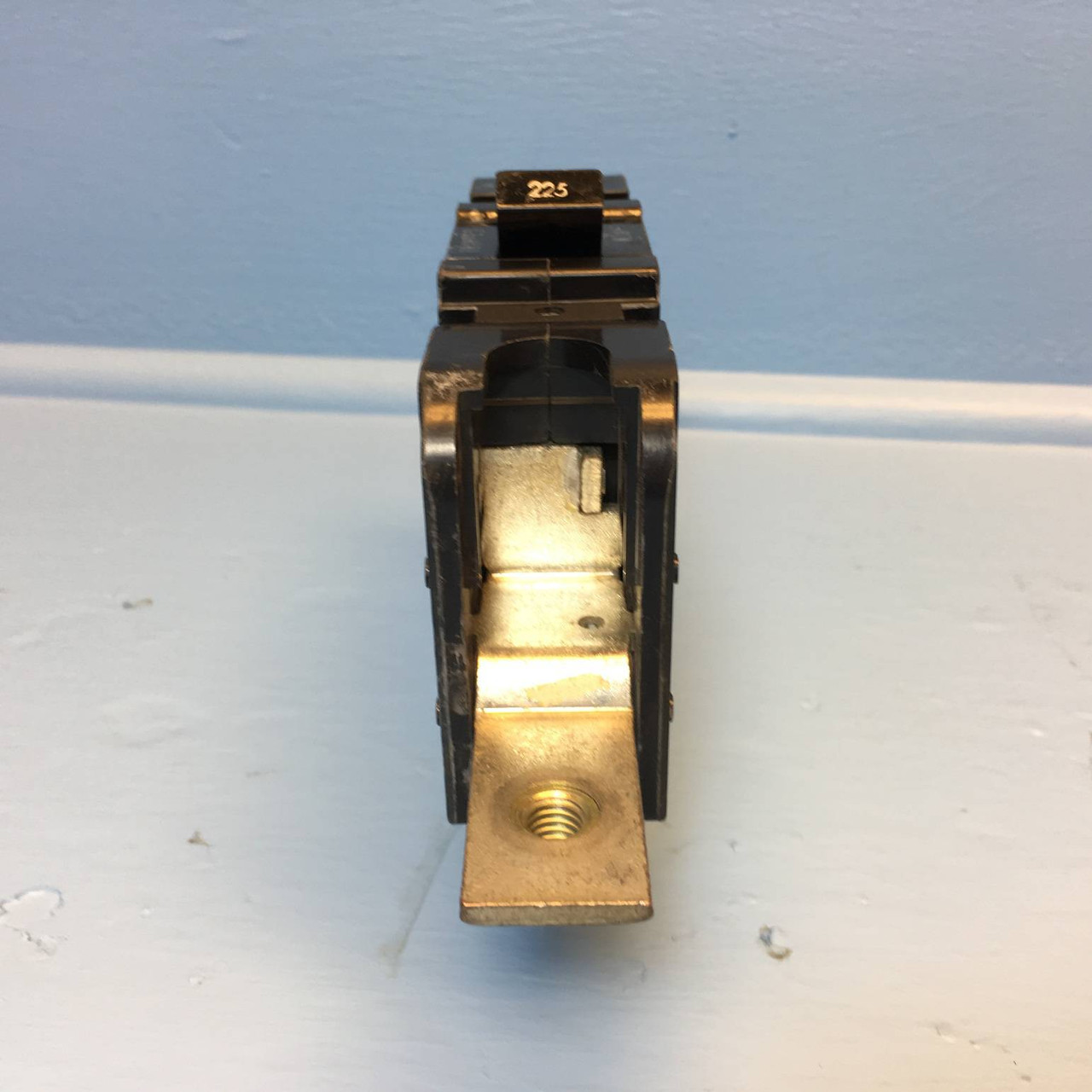 Eaton Heinemann GJ1P-Z95-7 225A Circuit Breaker 1P 65 V GJ1P-H99-M-E-DU 225 Amp (EM2518-24)