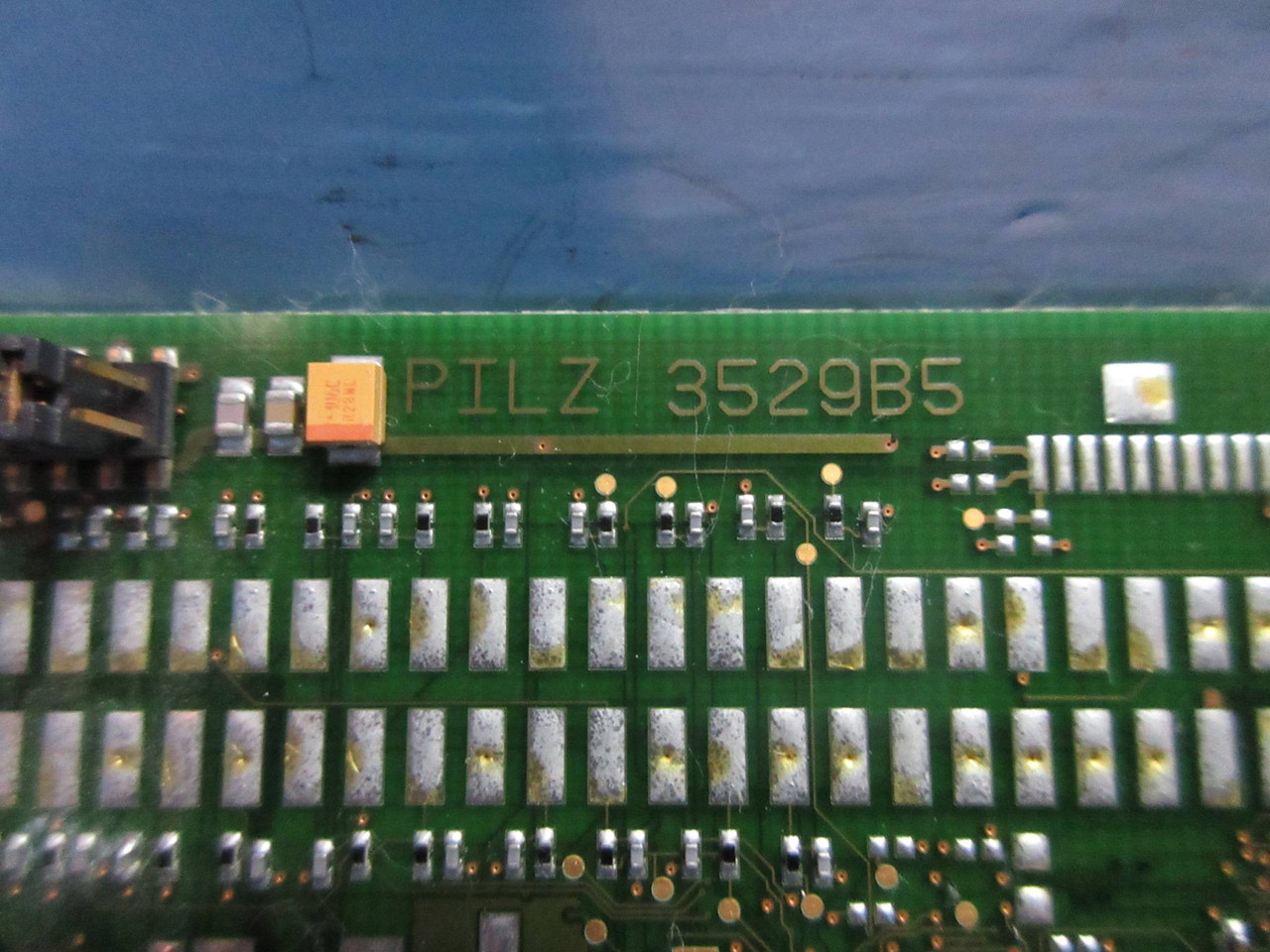 Pilz 3529B5 Operator Interface Control Board PLC from PMI-215-CS (TK3256-1)