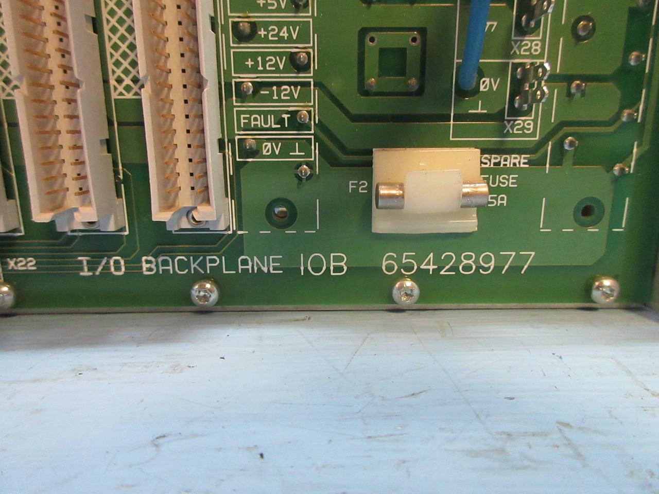 Neles Automation S420154 Rev. 05 PLC Module Chasis Rack & Backplane IOB-65428977 (TK3355-8)