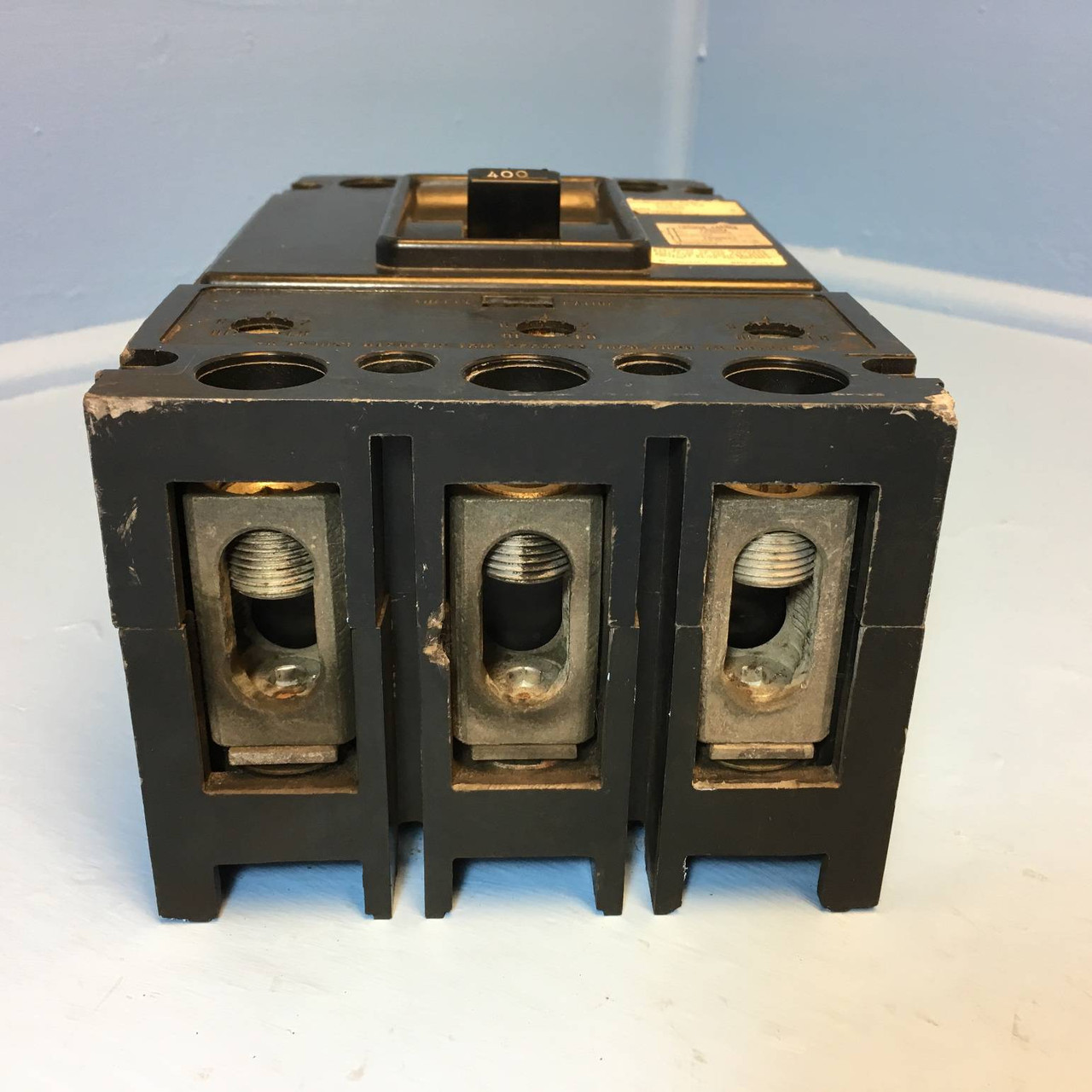 Westinghouse DA3400N 400A Molded Case Switch 240 VAC 3 Pole 5682D28G69 400 Amp (EM2623-1)