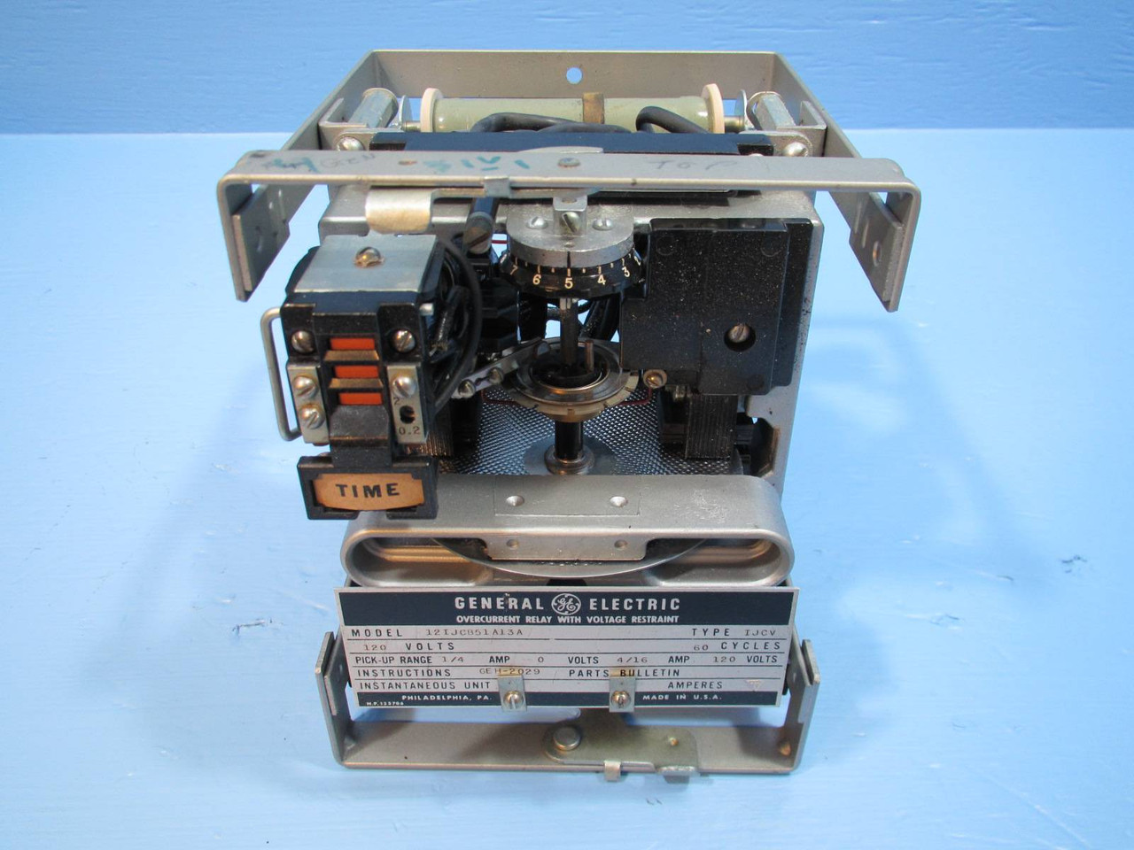 General Electric 12IJCB51A13A Overcurrent Relay with Voltage Restraint IJCV 120V (NP1857-1)