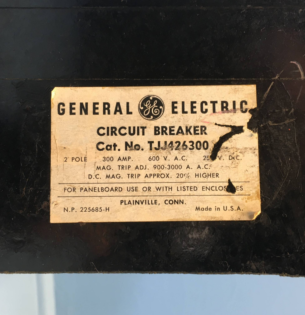GE TJJ426300 300A Circuit Breaker Black 600V 2 Pole 300 Amp General Electric (EM2690-1)