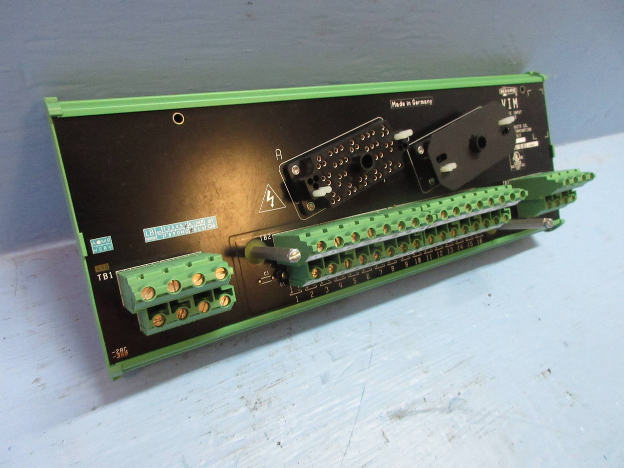 Moore 16170-1-09 APACS VIM Voltage Input Module Siemens PLC Board (TK3571-2)