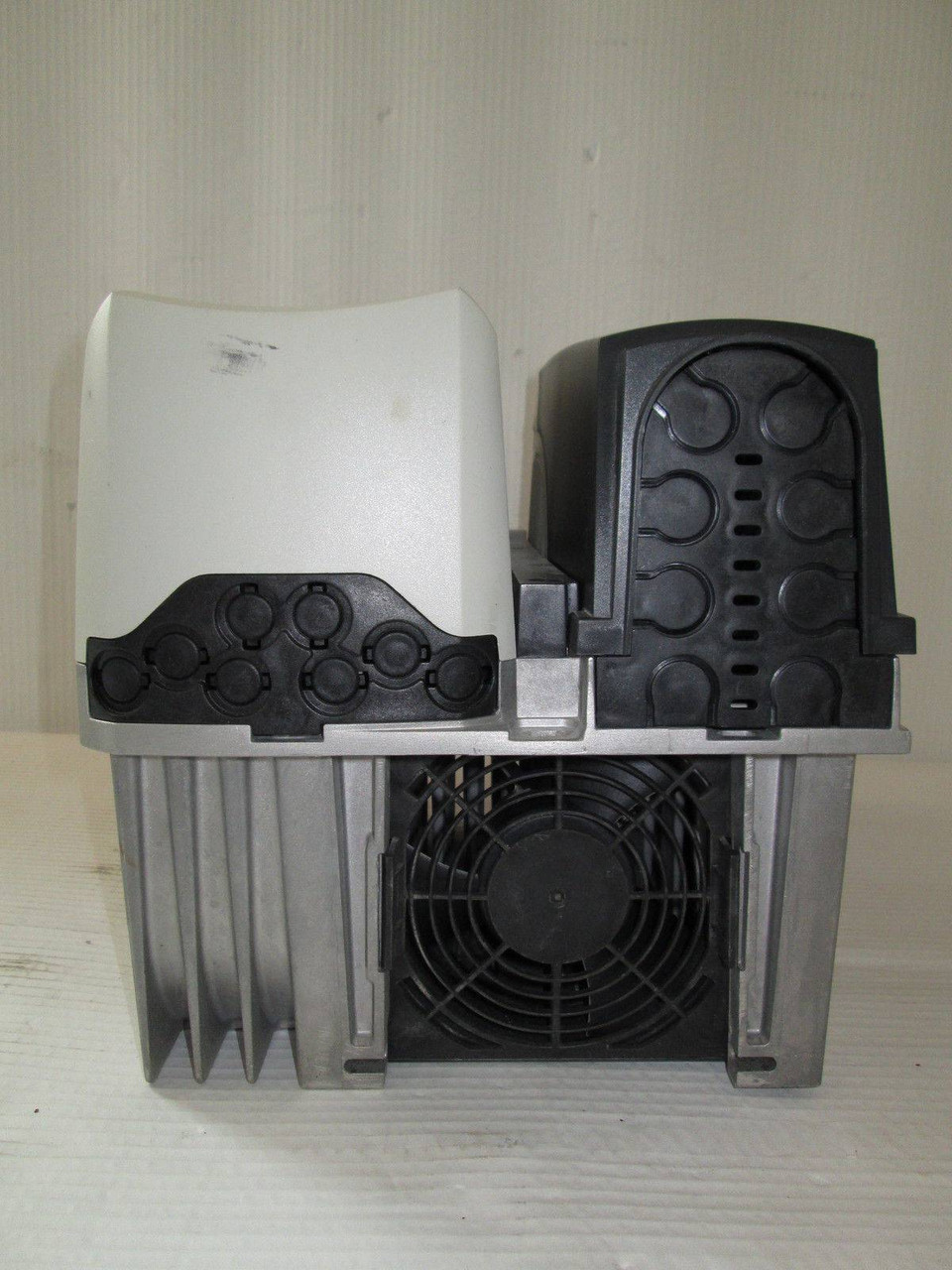 Emerson NEW 20 HP Commander GP20 15 HP AC Drive CGP3202 240V 54A (EBI1247-1)