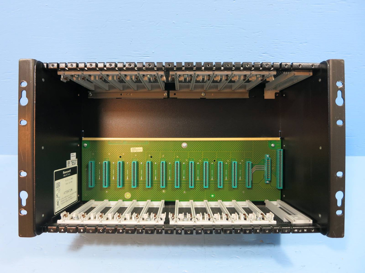 Honeywell 621-9990 Rack Chassis PLC Module 621 I/O 60304 IPC 6219990 In 12 Slot (NP1893-14)