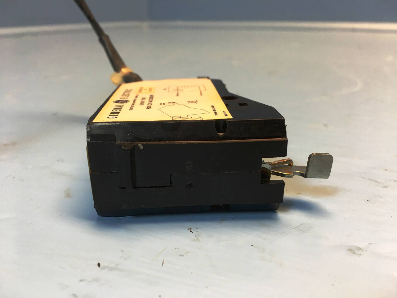 GE TFKSTA8 Shunt Trip for Circuit Breaker TFK/TFJ C/B 24 VDC General Electric (EM2704-3)