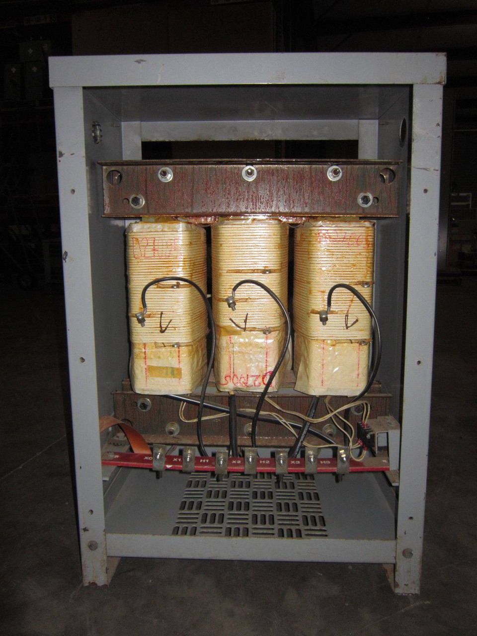 Challenger Isolation Transformer 27 kVA 460/460Y/266 27kVA 3PH 272-LP3T-MOD.5 (EBI0643-1)