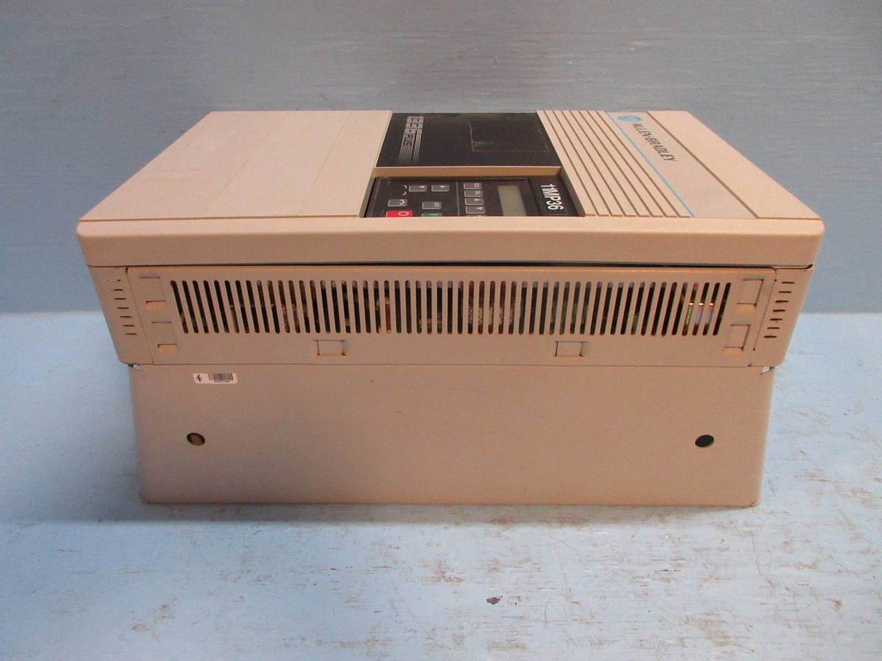 Allen Bradley 1336S-C015-AA-EN4-HA2-L6 Series C 15-HP AC VS Drive 600V 1336 Plus (TK3798-1)