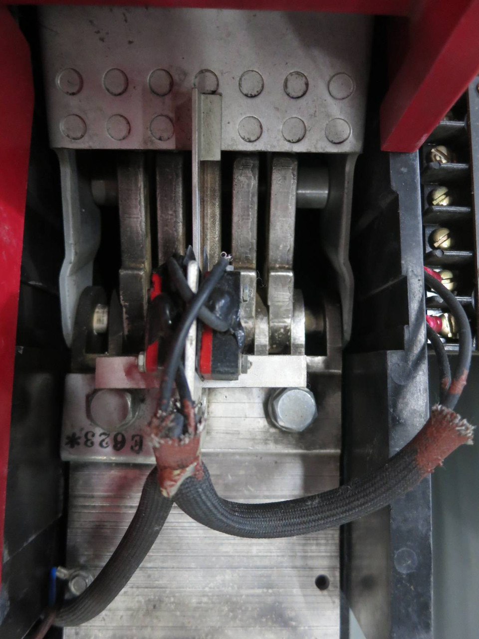 GE THPC3420BET1 2000A 480V High Pressure Contact Switch HPC THPC 3420BET1 3420B (PM2838-3)