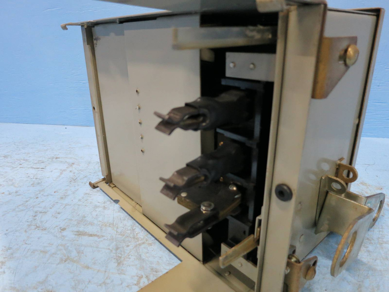 Gould U1C3100 100A 600V 3PH 3W Breaker XL-U Bus Plug Busplug UIC3100 UEC3100 ITE (DW0704-38)