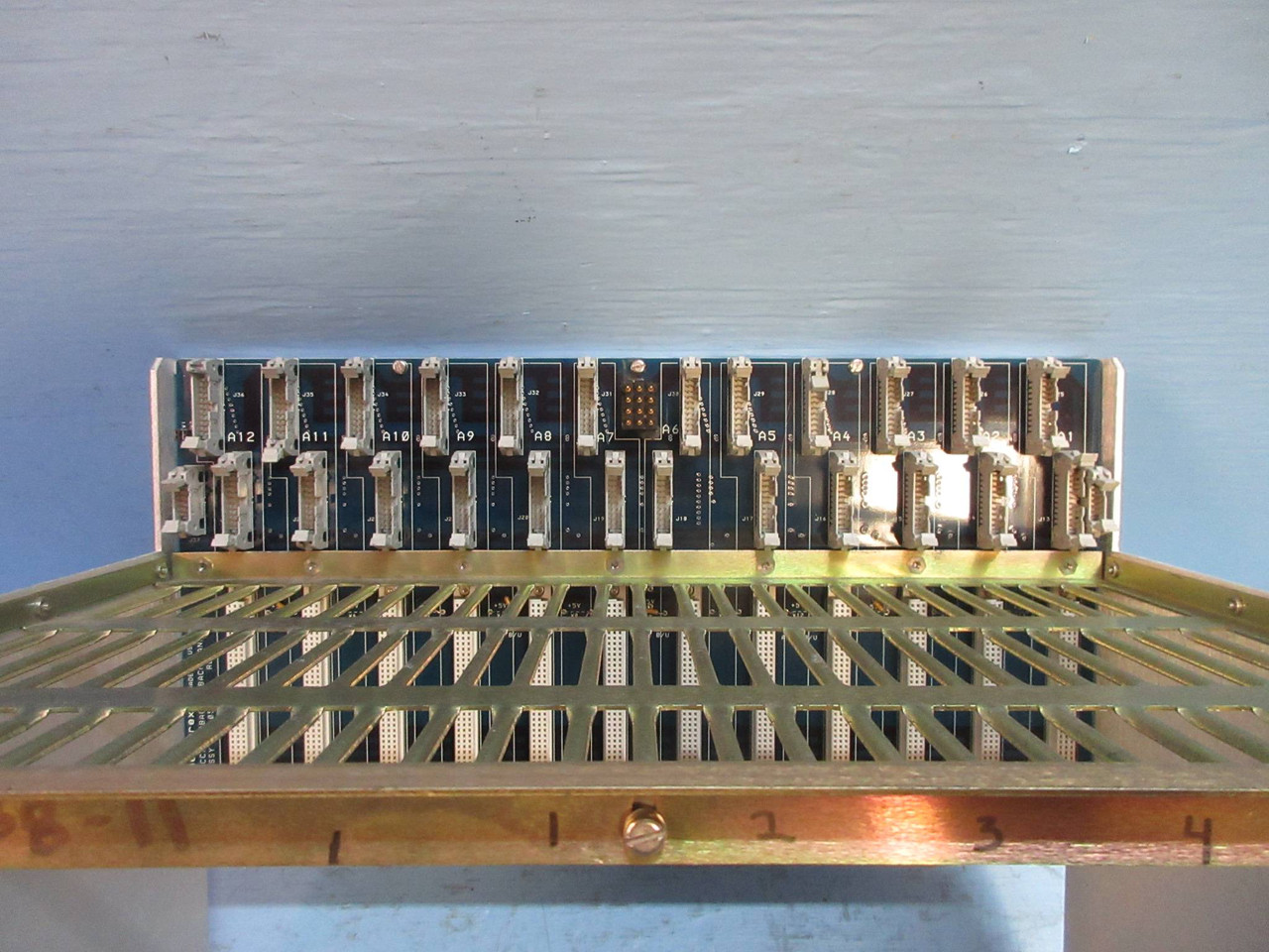 Measurex 08461100 12-Slot Chassis Module Rack SCC Autobackup Backplane 05354900 (TK3846-2)