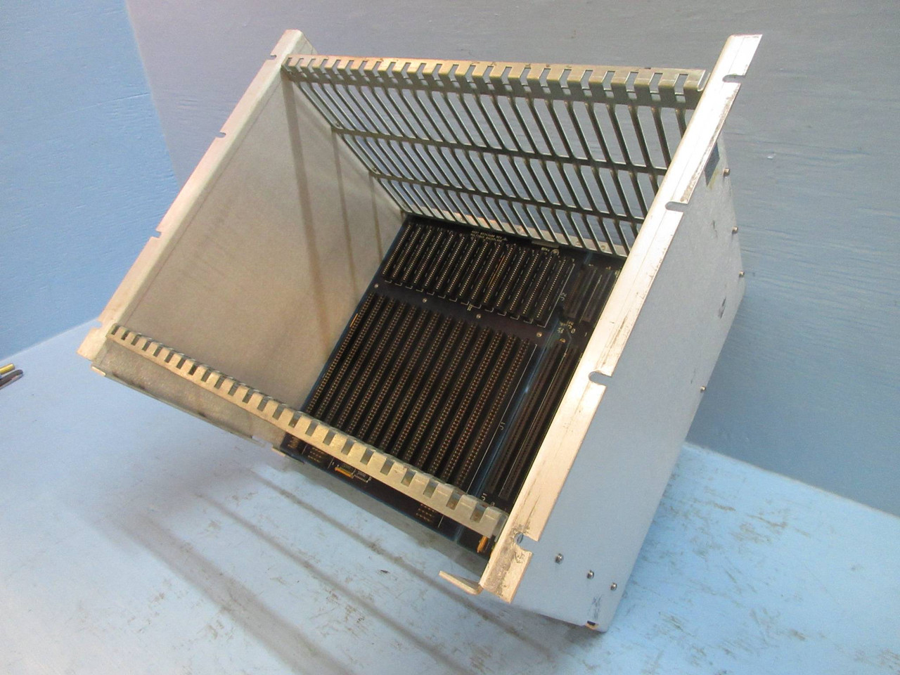 Measurex 08454400 21-Slot Chassis Module Rack with Backplane 05343600 & 05327800 (TK3844-2)