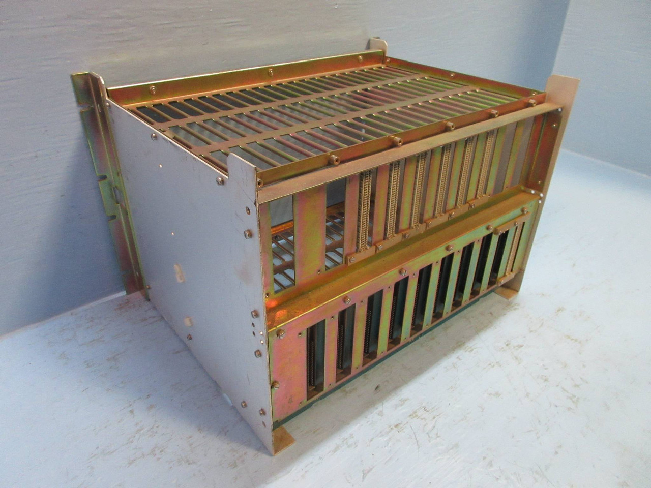 Measurex 08459002 10-Slot Chassis Module Rack with Unitec Backplane 05346301 (TK3845-3)