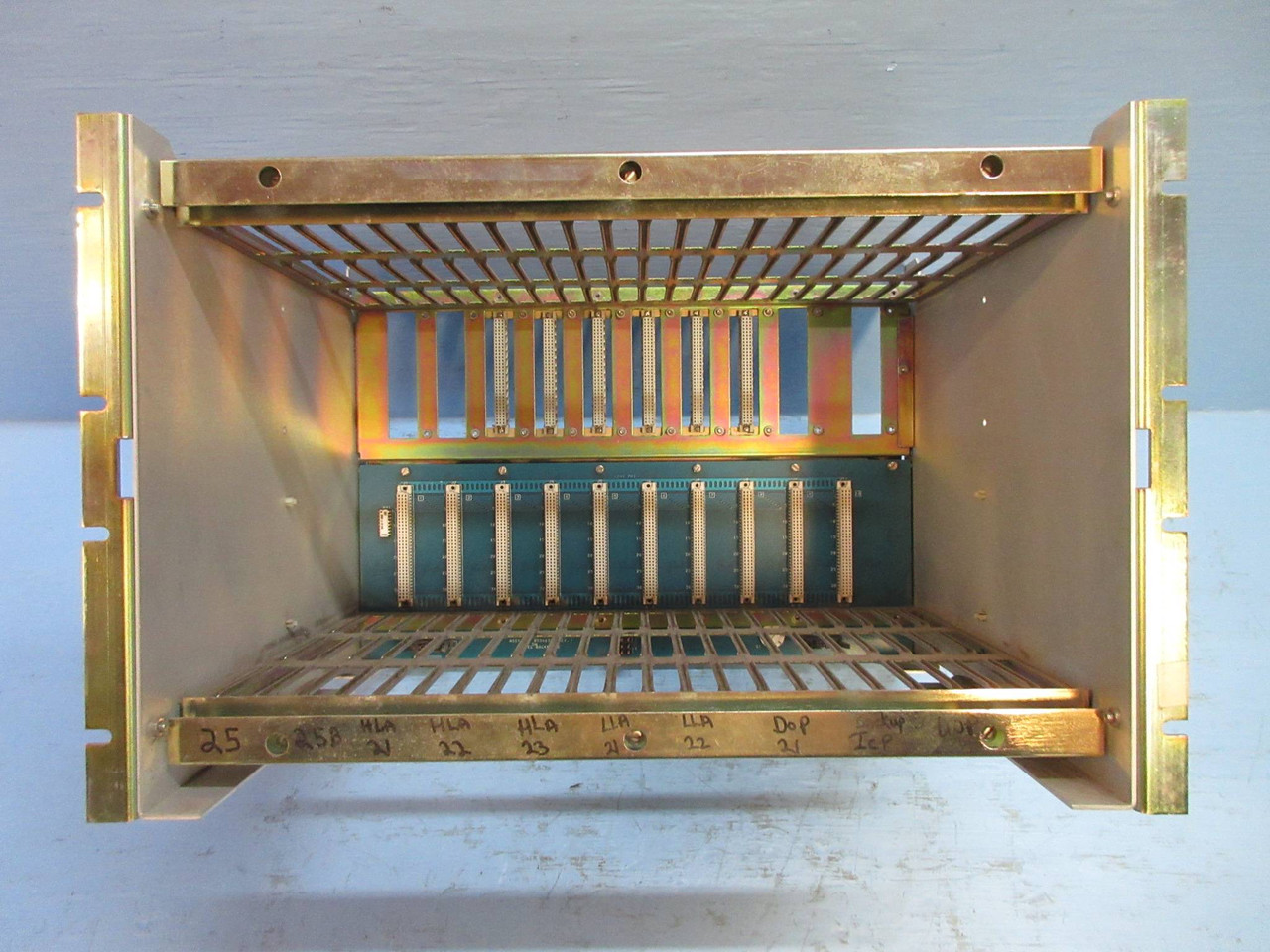 Measurex 08459002 10-Slot Chassis Module Rack with Unitec Backplane 05346301 (TK3845-3)