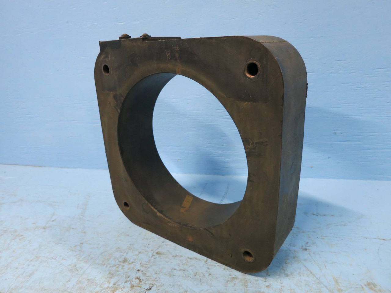 General Electric 827X70 Type JCB-0 CT Current Transformer Ratio 5000:5 Amp GE 5A (DW0721-14)