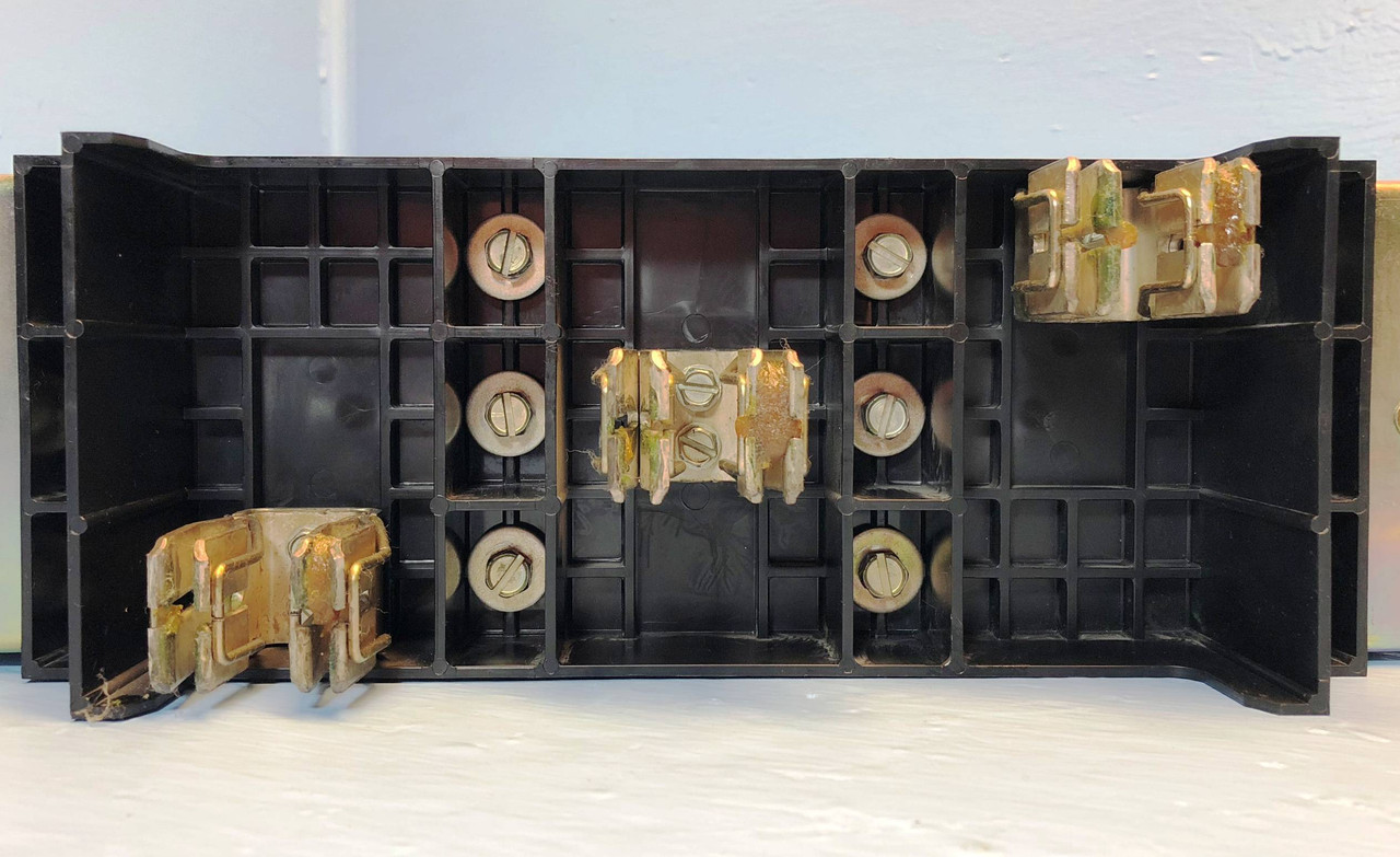 GE AMC6EY 200A Spectra Twin Circuit Breaker Module TEY 6 Pole General Electric (EM2835-1)