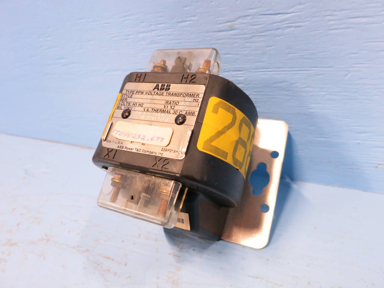 Image of ABB LAB30260-20B Type PPW Voltage Transformer Ratio 2.4:1 288V - 120V 288-120