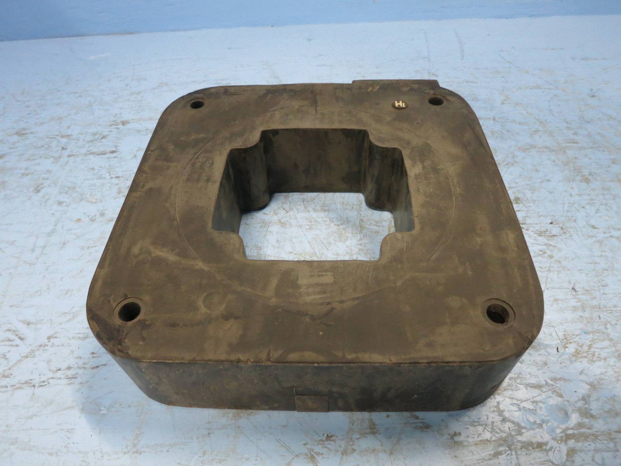 General Electric 750X31G3 Type JCD-0 CT Current Transformer Ratio 4000:5 Amp GE (DW0736-3)