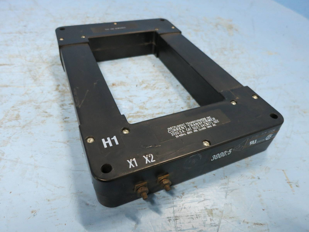 Instrument Transformers 500T-041X071-302 Current Transformer Ratio 3000:5A CT (DW0737-3)