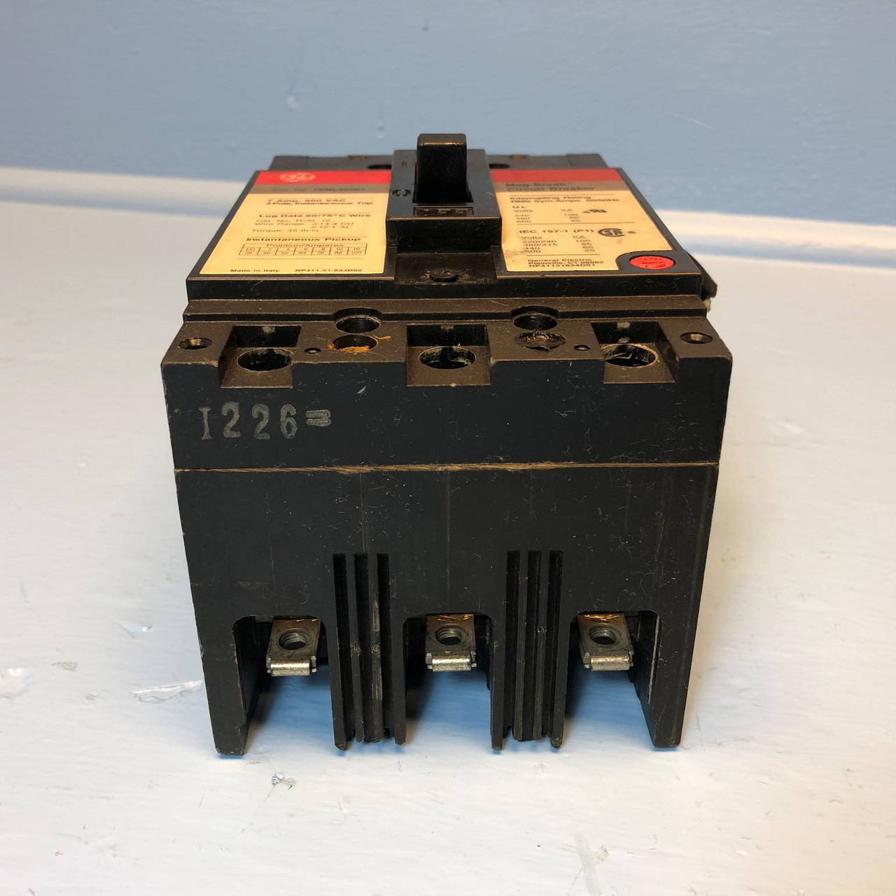 GE General Electric TEML36007 7A Mag-Break Circuit Breaker 7 Amp Aux wires short (EM2867-7)