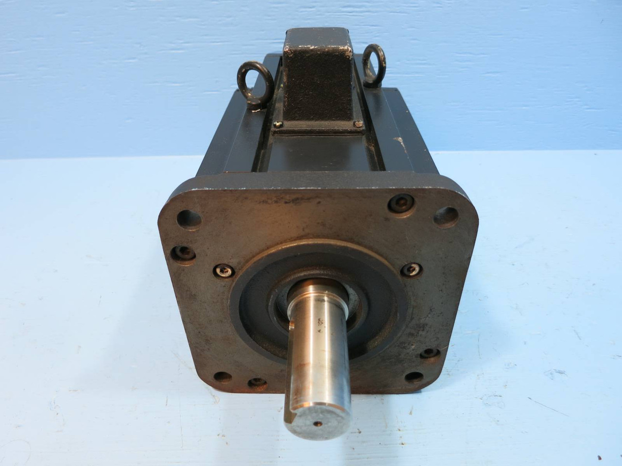 Yaskawa USAGED-20A22KE AC Servo Motor USAGED20A22KE UT0PH-81AUS 1.8 kW 1500 RPM (NP1955-1)