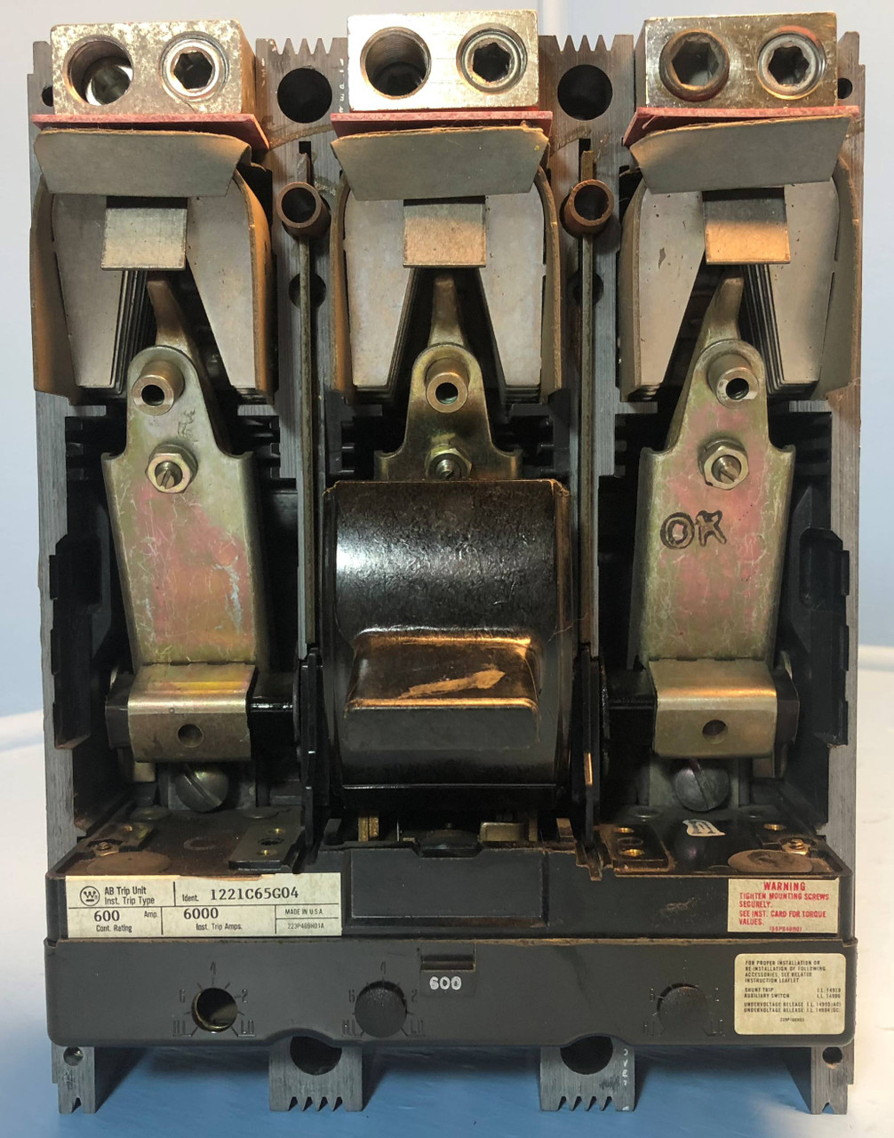 Cutler Hammer LS36060YA 600A Molded Case Switch Type LS-Y L Frame Eaton 600 Amp (EM2907-1)