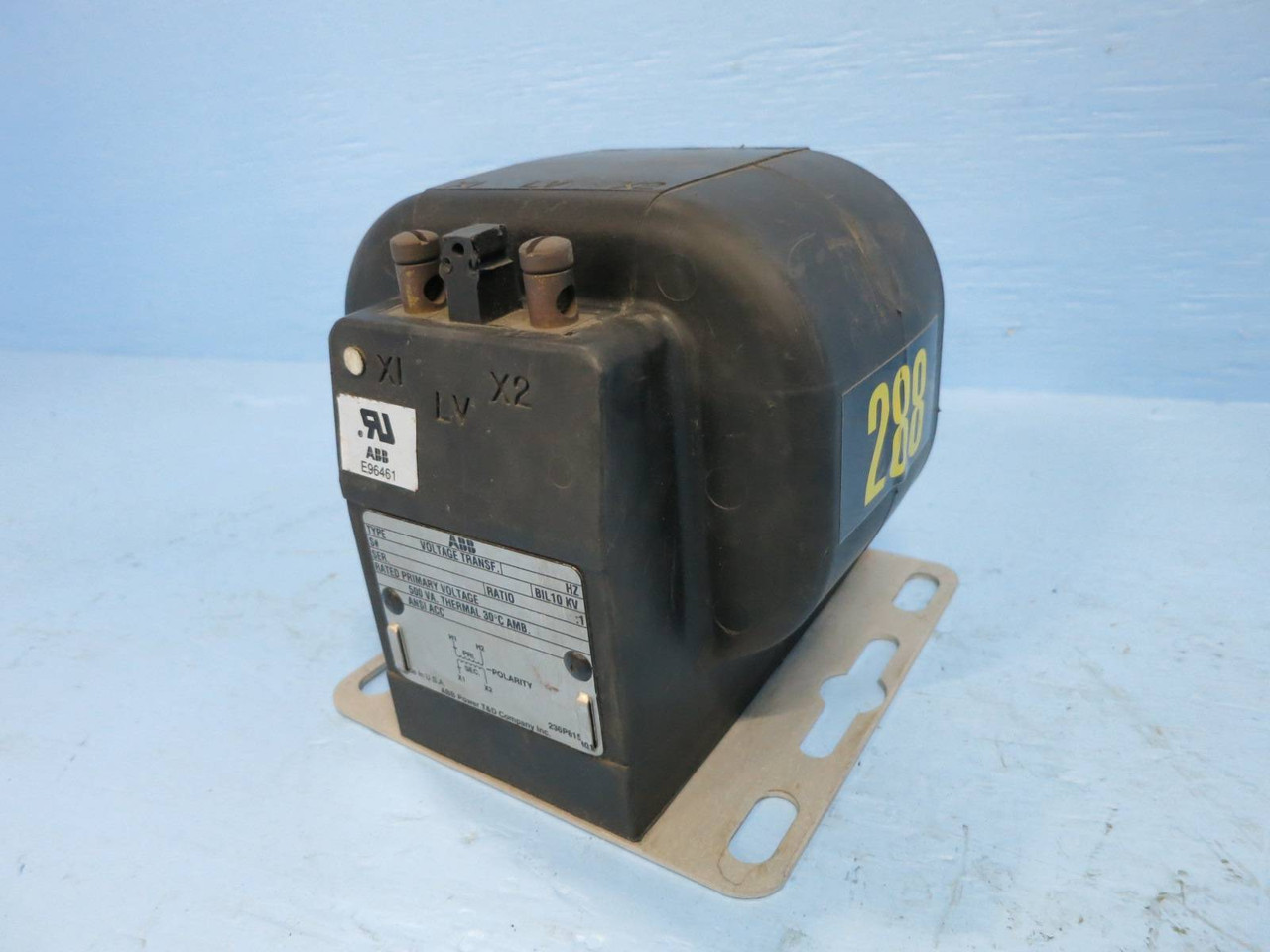 ABB 7526A10G02 Type PPM Voltage Transformer 2.4:1 Ratio 288V 500VA BIL 10 kV CT (DW0847-2)