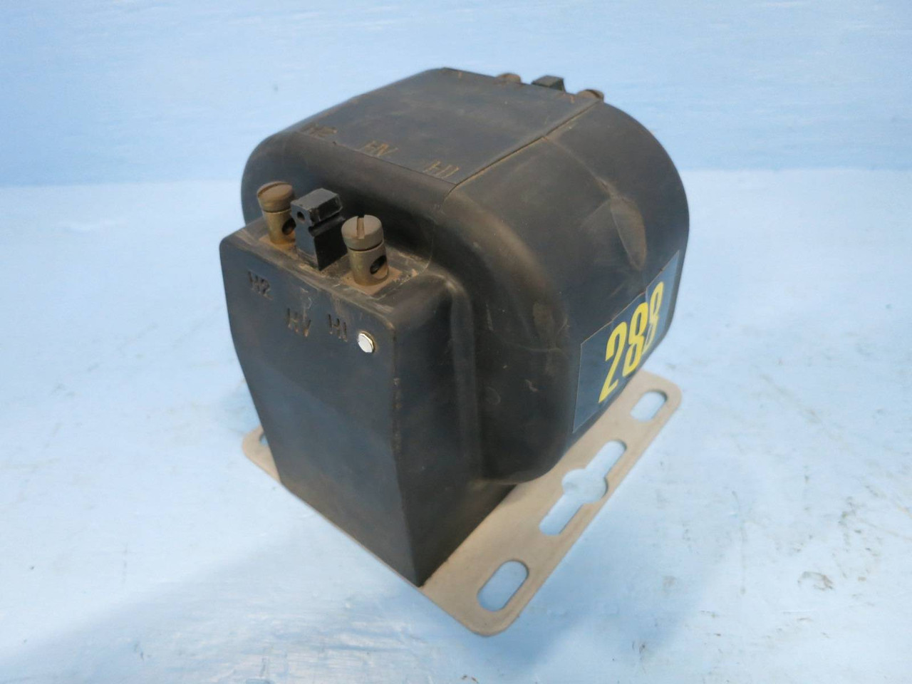 ABB 7526A10G02 Type PPM Voltage Transformer 2.4:1 Ratio 288V 500VA BIL 10 kV CT (DW0847-2)